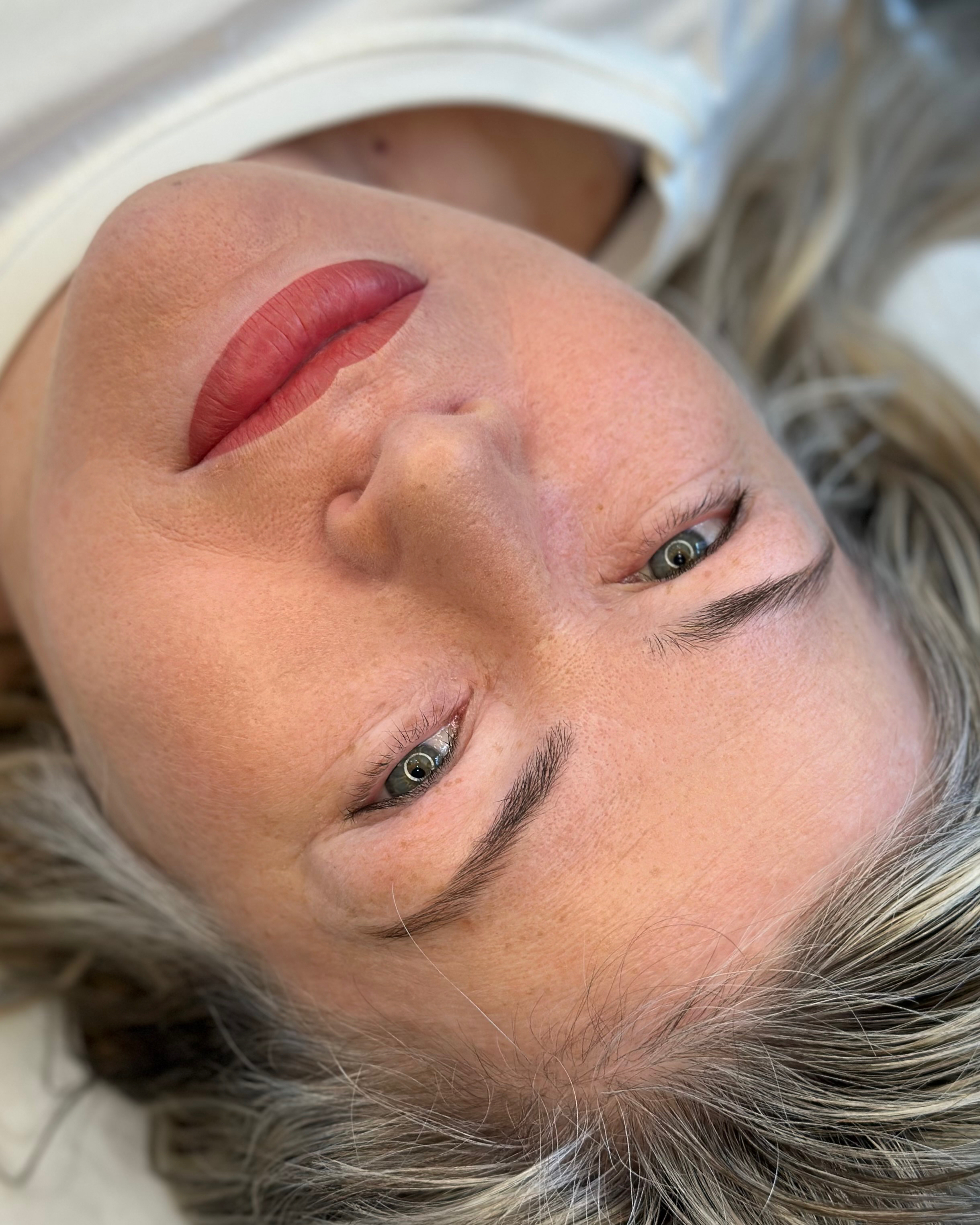 Makijaż permanentny ust